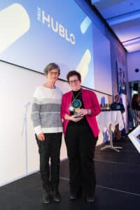 Lina Forest, présidente du jury des Prix Hublo 2023 et Isabelle Tremblay, Cégep de Jonquière